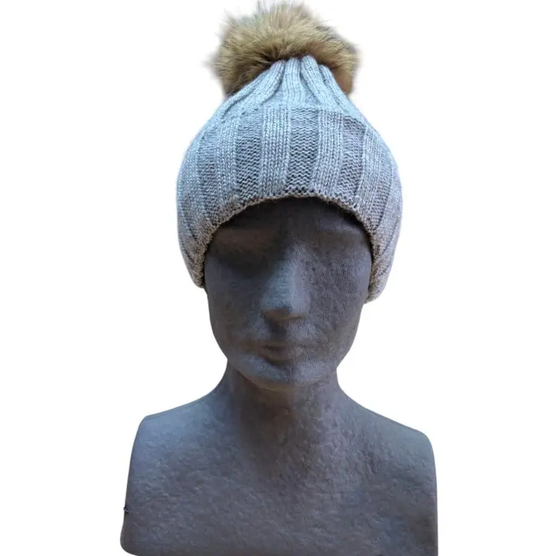 Шапка 1407 с помпоном темно серый Шапка 1407 с помпоном темно серый от магазина Супер Спорт